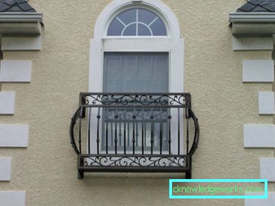 Ковані балкони - особливості такого дизайну на 80 фото